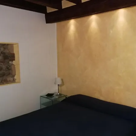 Veronaforent Cadrega Appartement